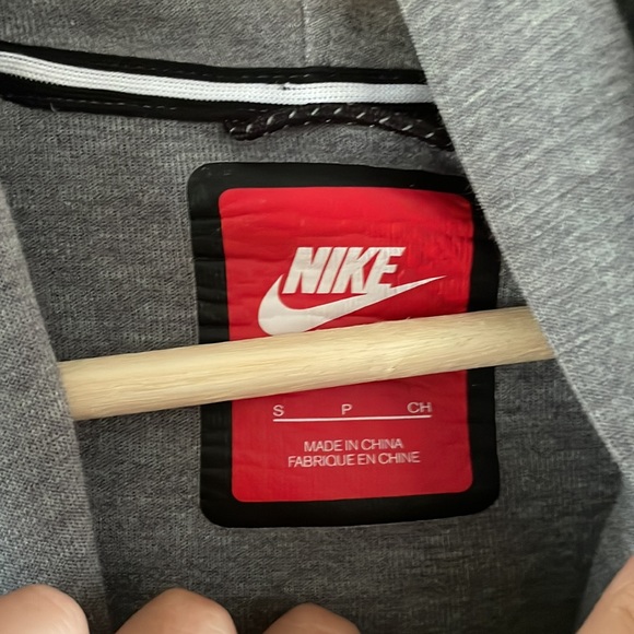 Nike Grey Zip up Jacket - Picture 3 of 4